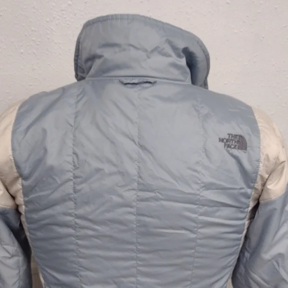 The North Face Women's Blue and Cream Ski Jacket ,Hikin,Snow. - Picture 7 of 16